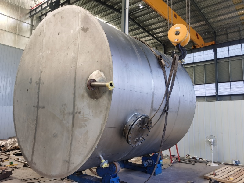 鈦板成形的幾個前提條件 - 山東鈦設(shè)備